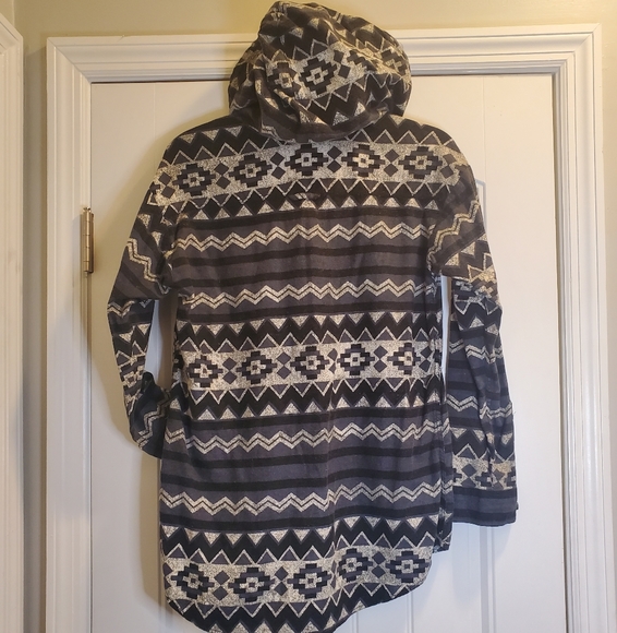AZTEC BUTTON UP HOODIE - Picture 2 of 2